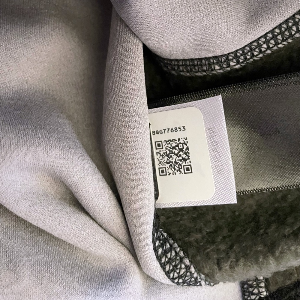 The North Face Women’s Novelty Fleece Hoodie - Picture 7 of 8